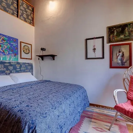 Pepi With Terrace * Florence