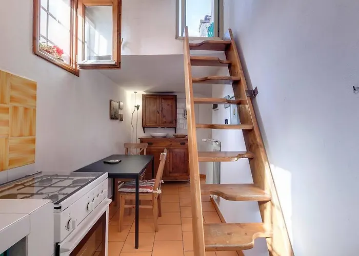 Pepi With Terrace Apartment Florence