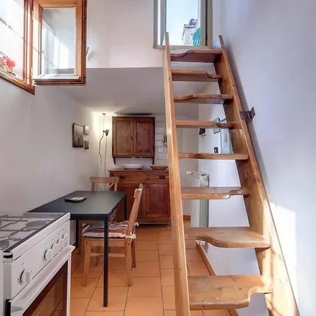 Pepi With Terrace Apartment Florence
